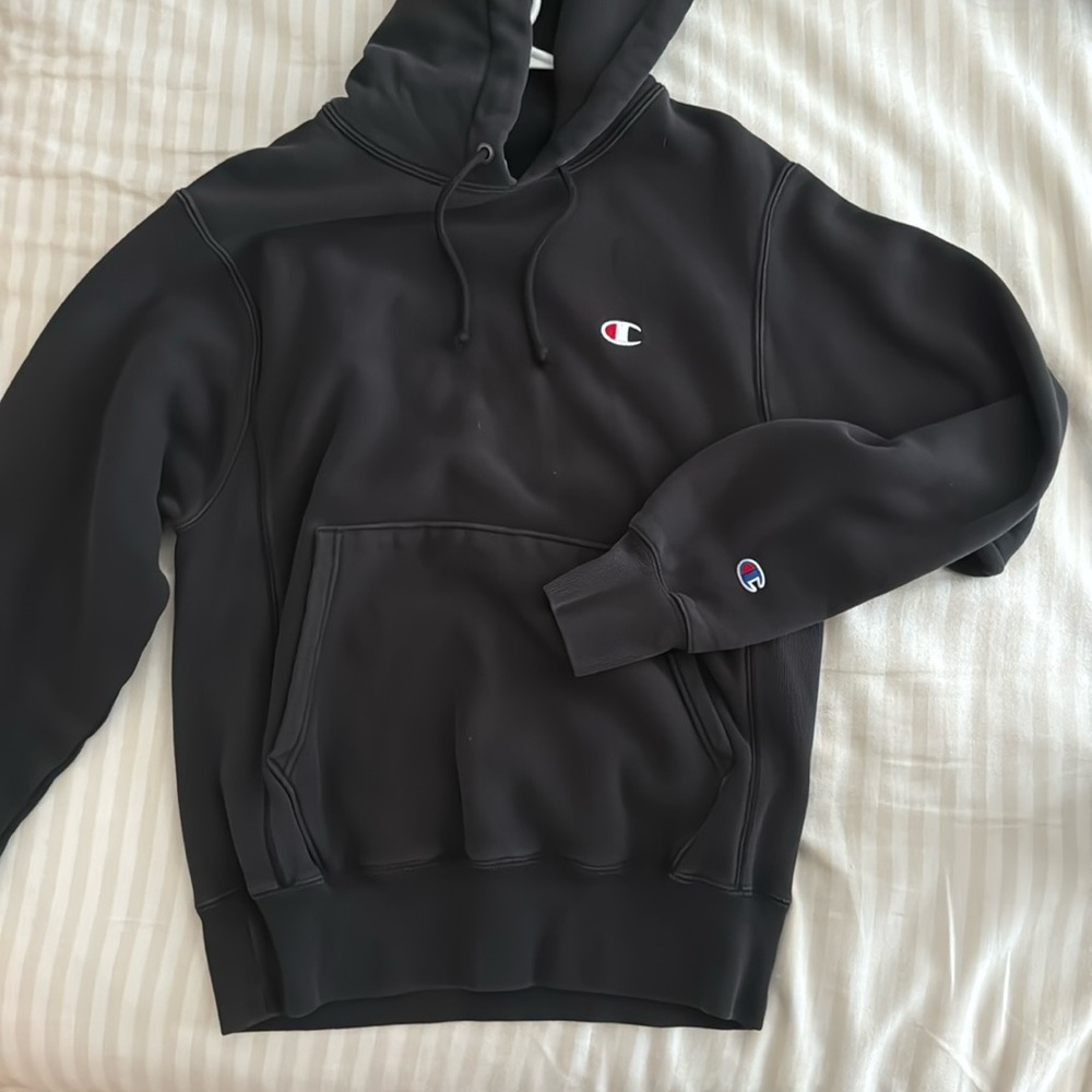Black champion hoodie